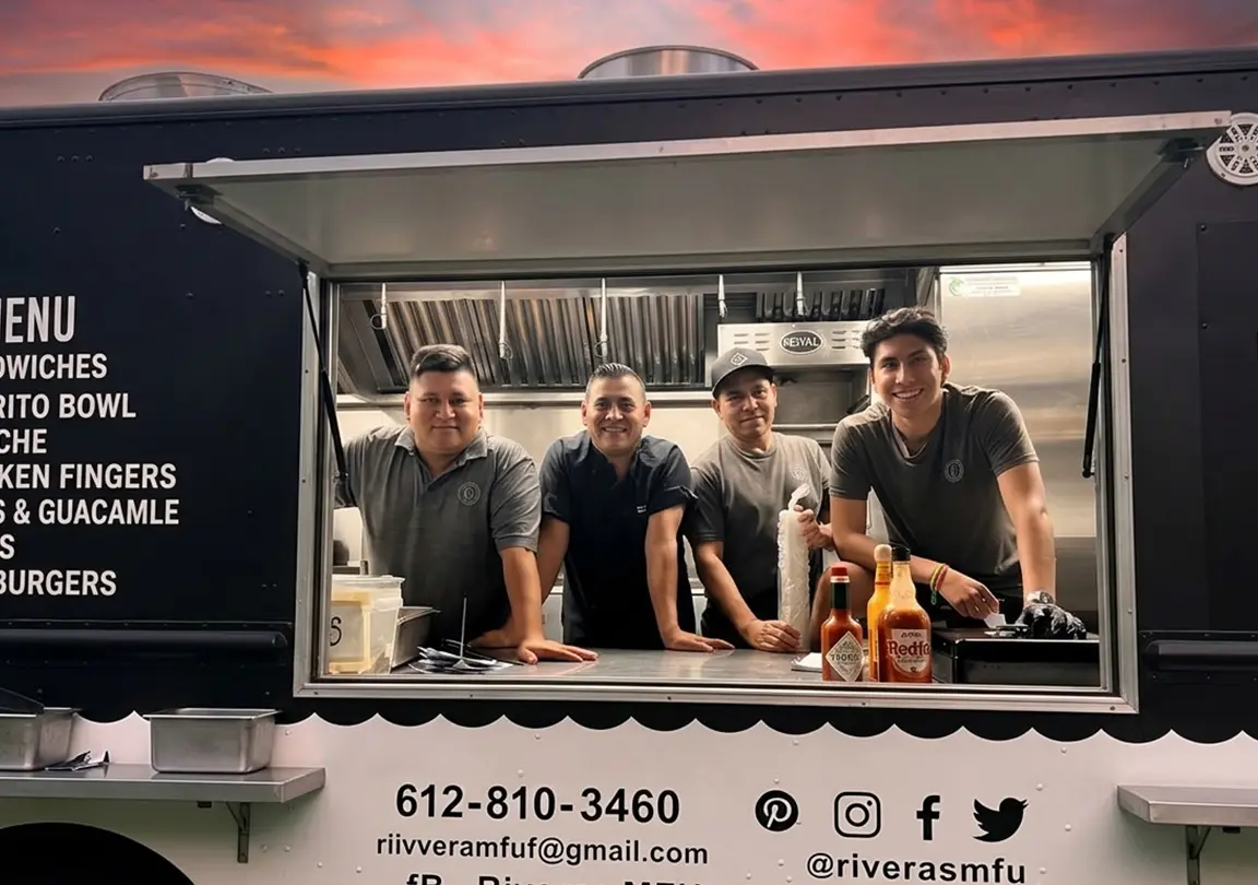 Riverasmfu Foodtruck about team